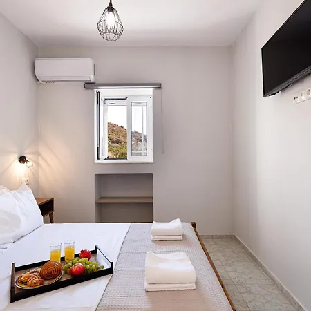 House Verg, Heavenly Escape Up To 4 Guests! * Triópetra